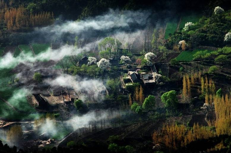 古建筑，一片瓦，遮風(fēng)擋雨