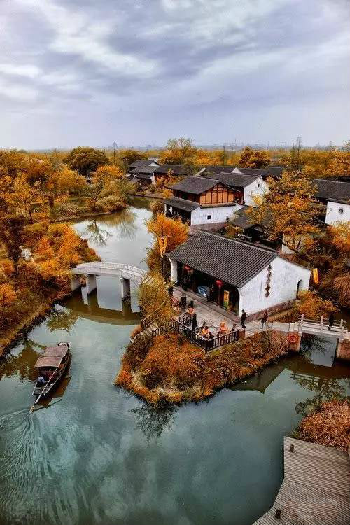 古建筑，一片瓦，遮風(fēng)擋雨