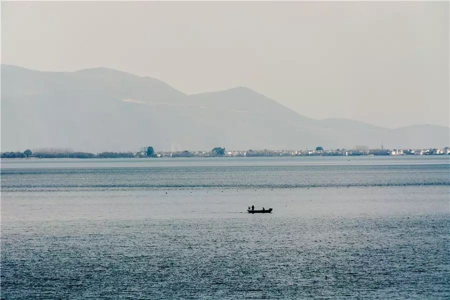 大理洱?！w心，歸心看海煙雨江南