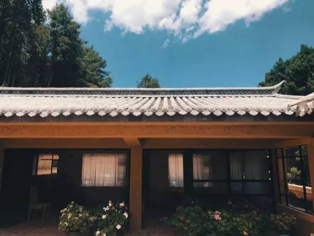 “中國(guó)最美寺院”寂照庵，房子象征著家是情感