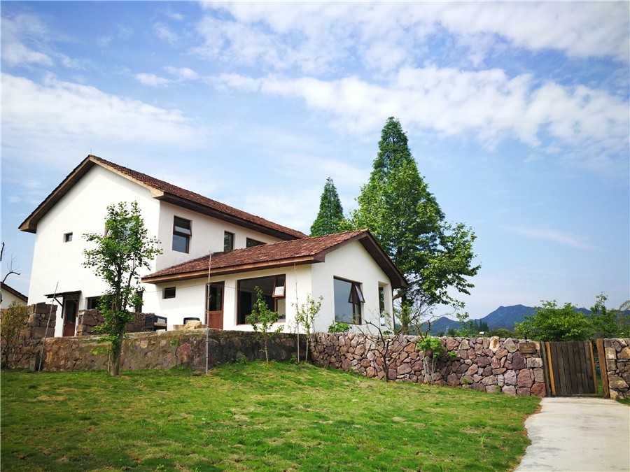 西坡千島湖民宿酒店，瓦爾登湖的自由生活