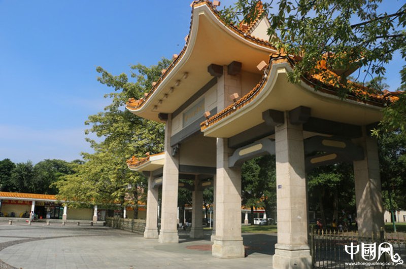 孫中山紀念堂公園大門