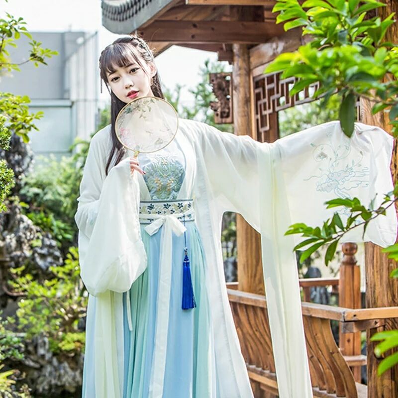 古風(fēng)淡藍(lán)仙女漢服，清新淡雅襦裙?jié)h服圖片