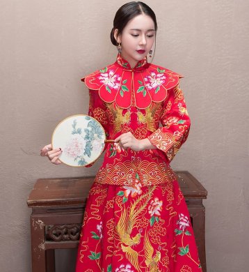 牡丹花領(lǐng)新娘禮服，古典刺繡中式禮服