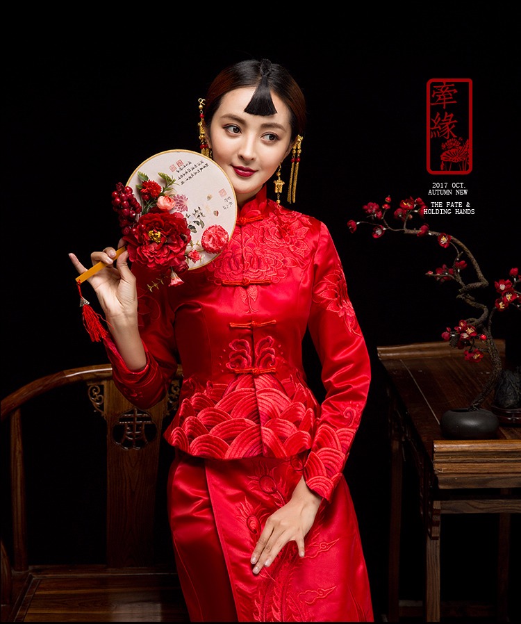 紅妝素雅中式禮服，同色系刺繡新娘禮服