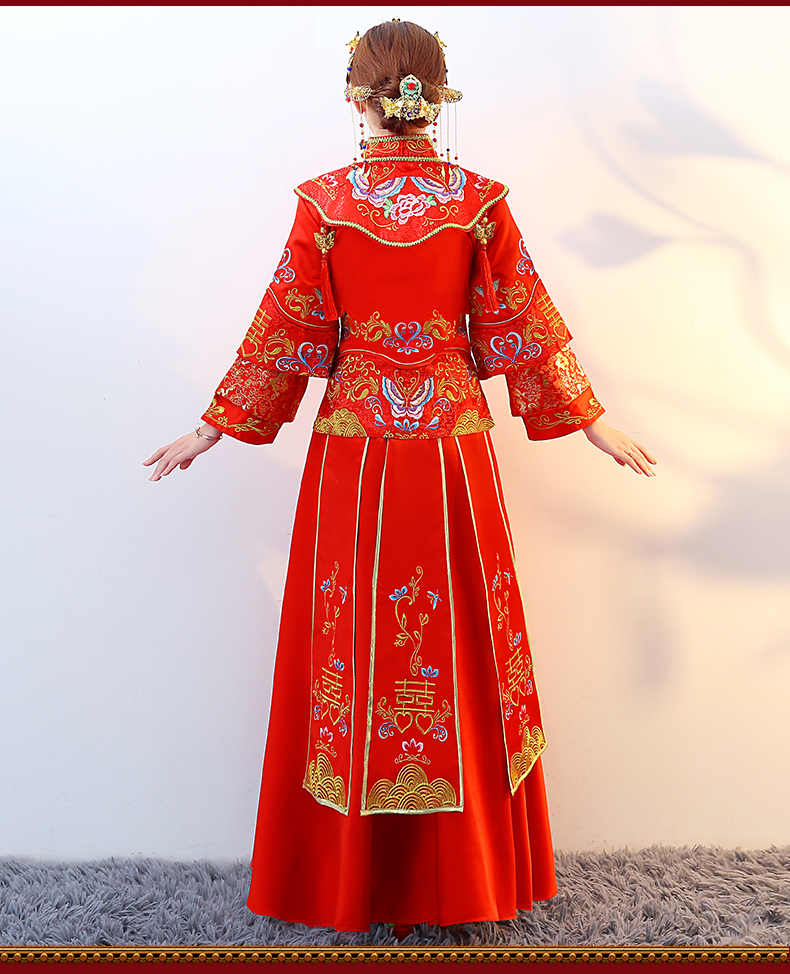 紅色復(fù)古典雅中式禮服，新娘結(jié)婚禮服