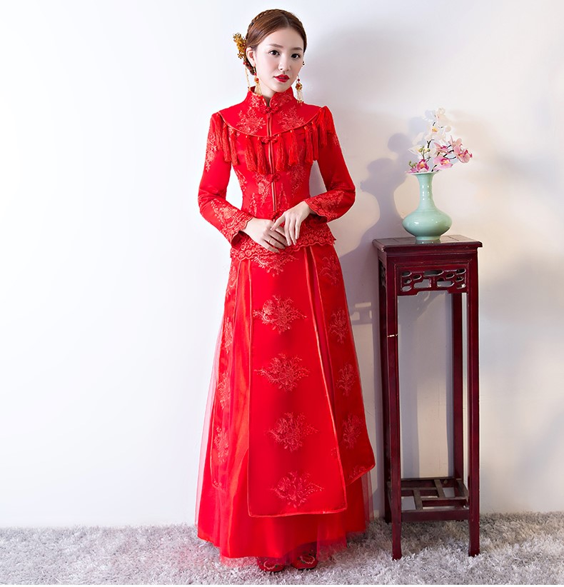 精致蕾絲花紋中式禮服，新娘結(jié)婚禮服