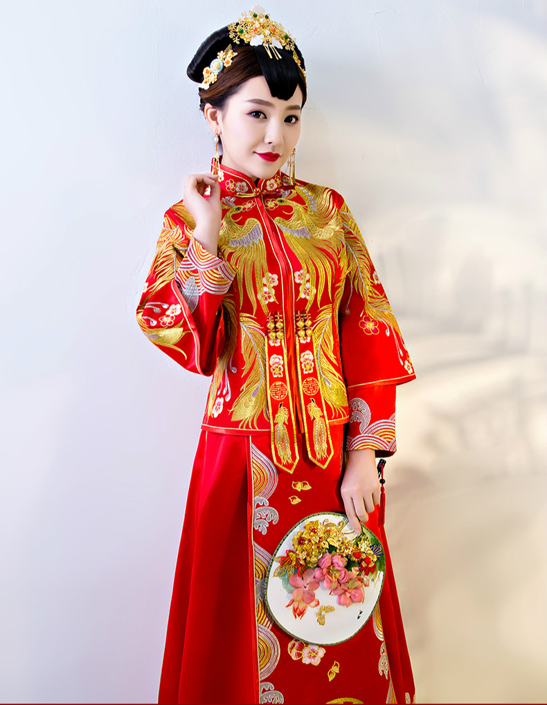 傳統(tǒng)中式禮服，紅色結(jié)婚新娘禮服