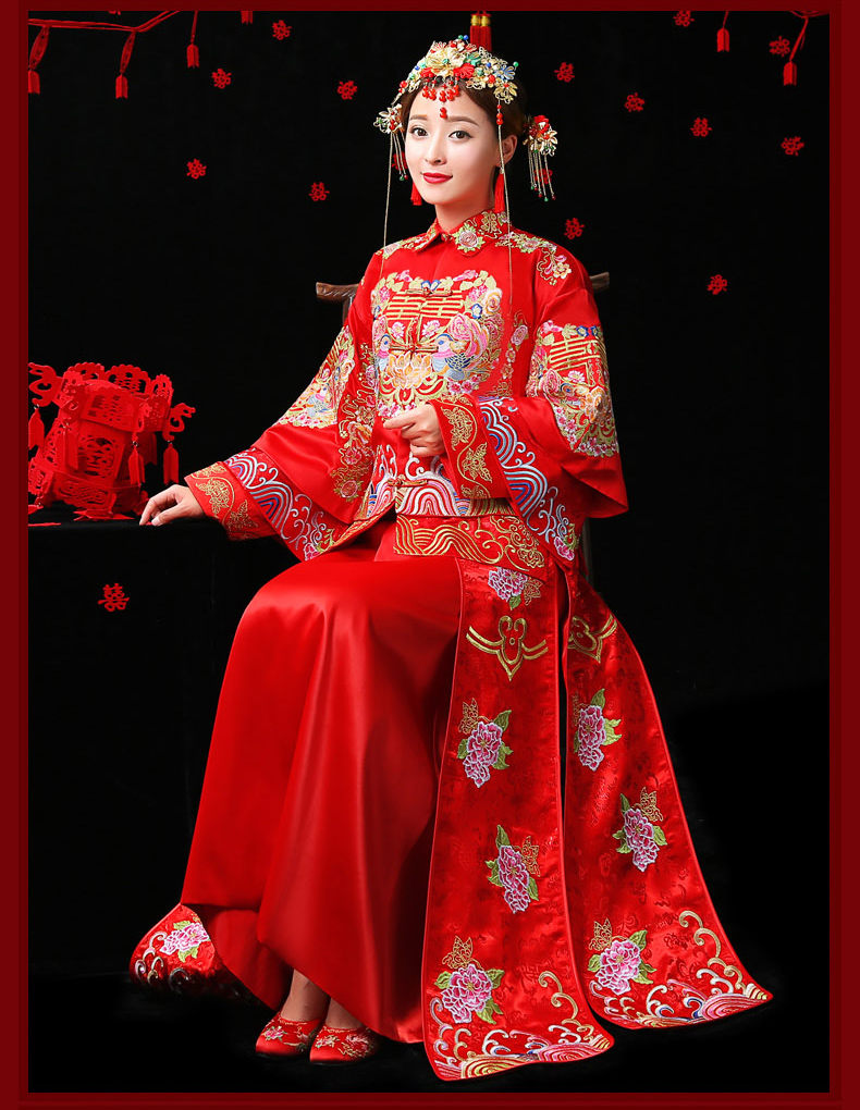 古典中國(guó)風(fēng)中式禮服，紅色結(jié)婚新娘禮服