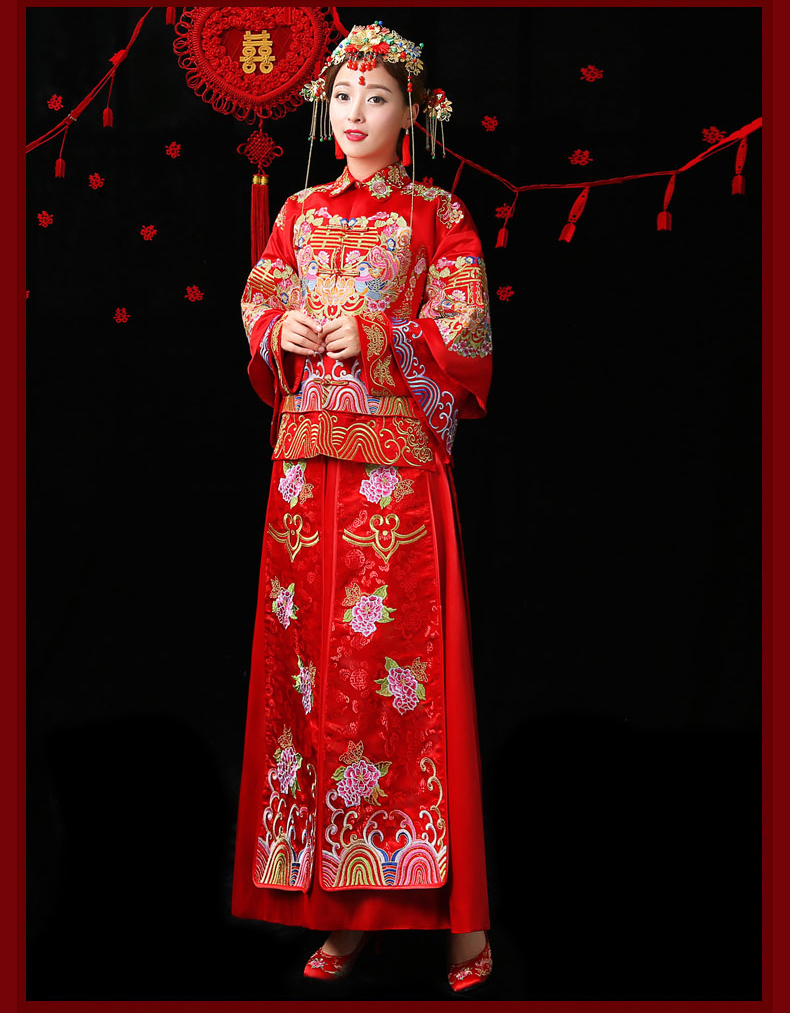 古典中國(guó)風(fēng)中式禮服，紅色結(jié)婚新娘禮服