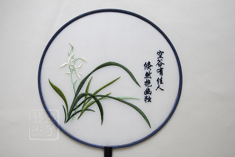 精美蘭花刺繡古風(fēng)團(tuán)扇，古典繡花工藝扇子