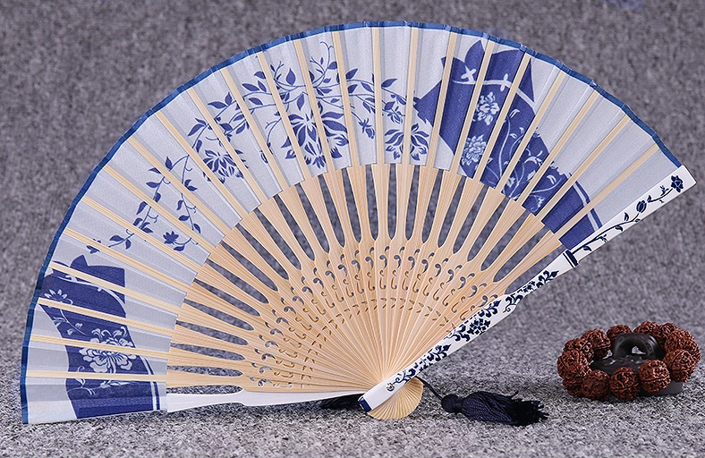 中國(guó)風(fēng)青花瓷古典真絲折扇