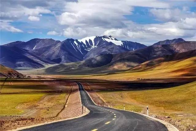 十條最適合自駕出游的中國風景公路，一路美景