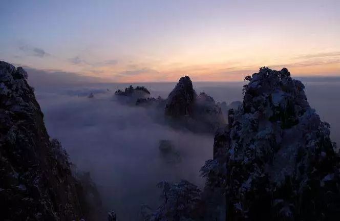 雪后黃山風(fēng)景宛如人間仙境，舞一曲雪中霓裳羽