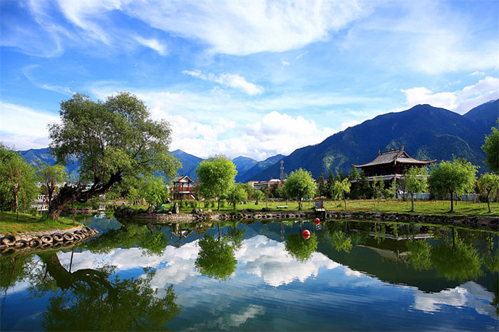 西藏江南地區(qū)林芝景色攝影