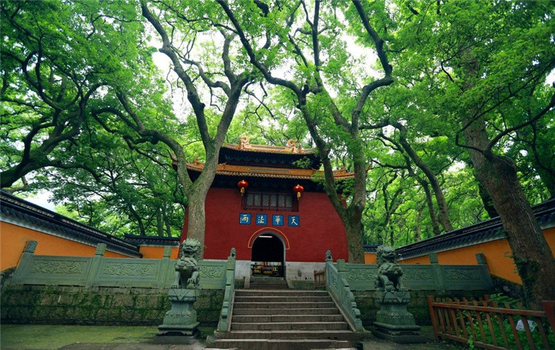 普陀三大寺之一——法雨寺